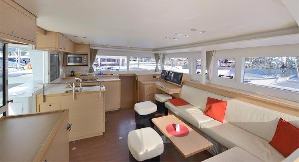 Used Sail Catamaran for Sale 2011 Lagoon 450 Layout & Accommodations